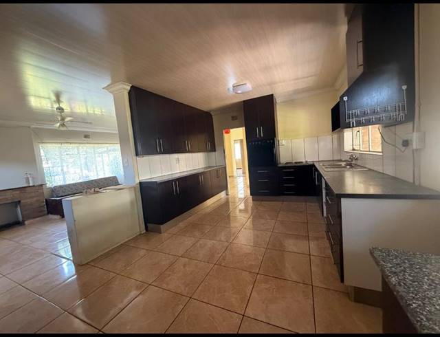 3 BEDROOM HOUSE FOR SALE IN VANDERBIJLPARK SE 1